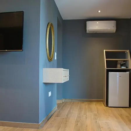 Viky 2* サルティ