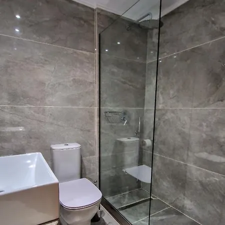 Viky Hotel 2*