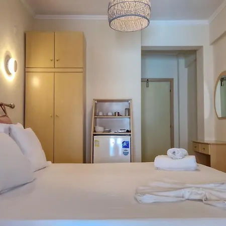 Viky Hotel 2*
