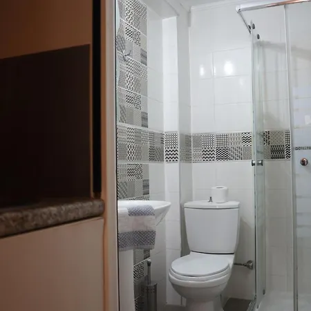 Viky Hotel 2*