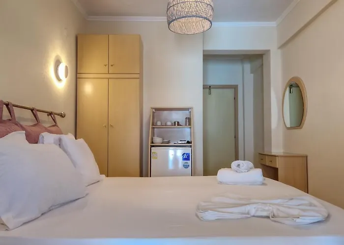Viky Hotel 2*